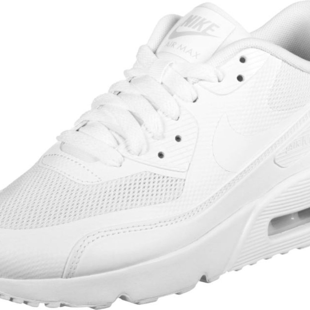 White Nike Air Max